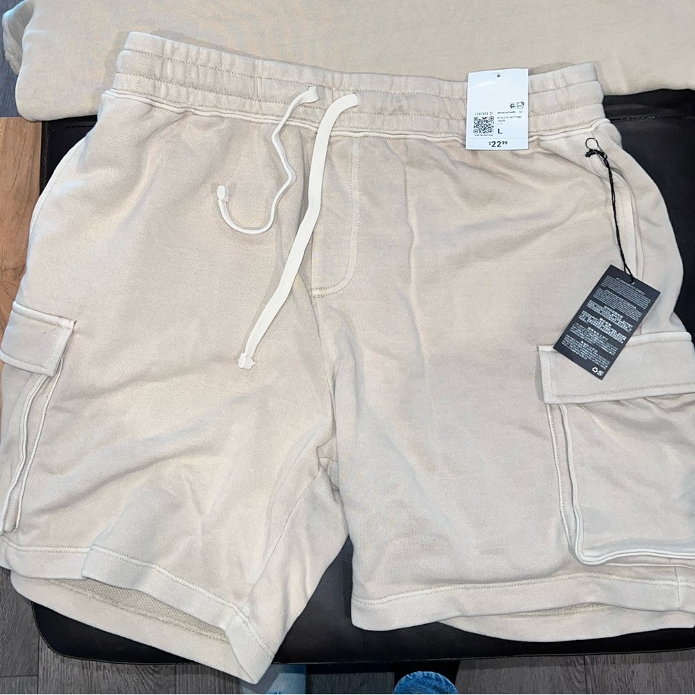 Men’s Relaxed Fit Shorts Size Large Brand New with tags